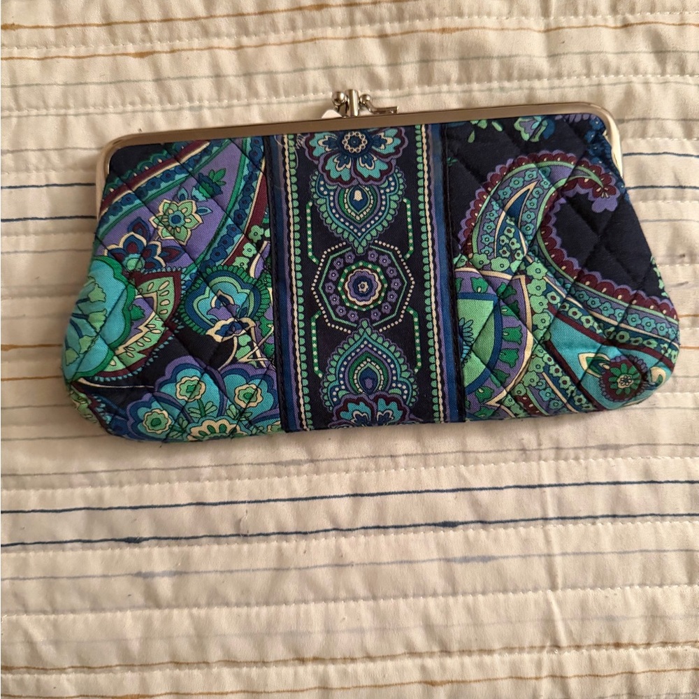 Vera Bradley BLUE RHAPSODY 2009 double Quilted Paisley Clutch Wallet